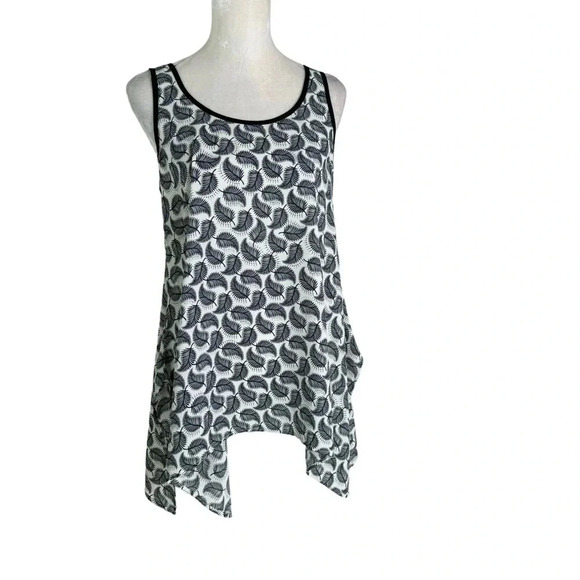 Karen Kane Leaf Print Asymmetric Hem Tunic Tank Top Size S NWT - Picture 8 of 8